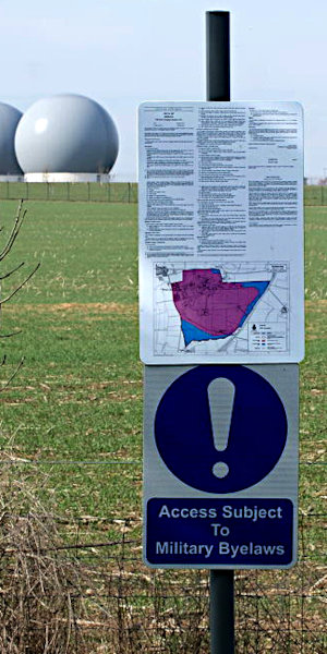 Ramblinactivist’s Blogs: ‘USAF Croughton perimeter fence/notices’