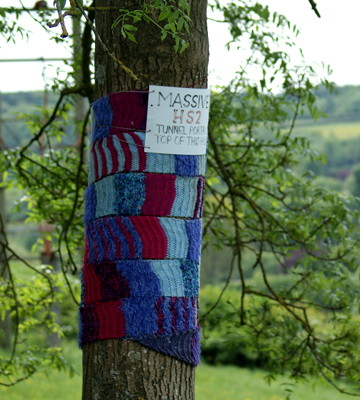 018-park_farm_footpath-tree